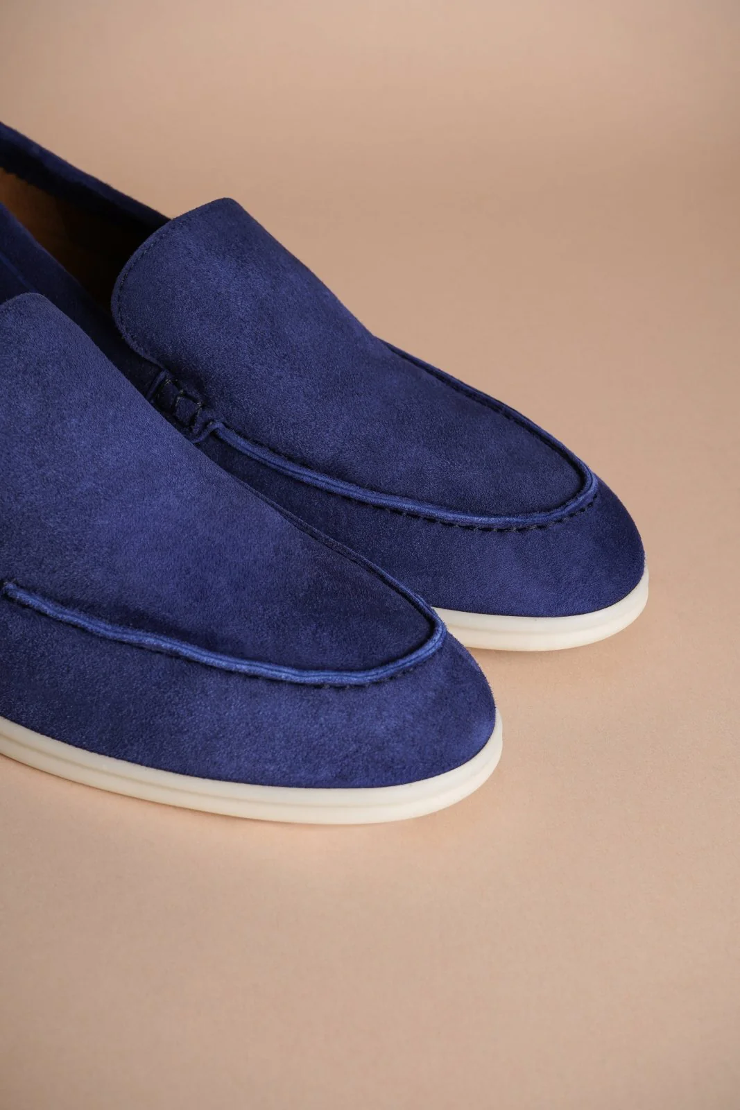 Beaumont Classic Suede Loafers - Image 20