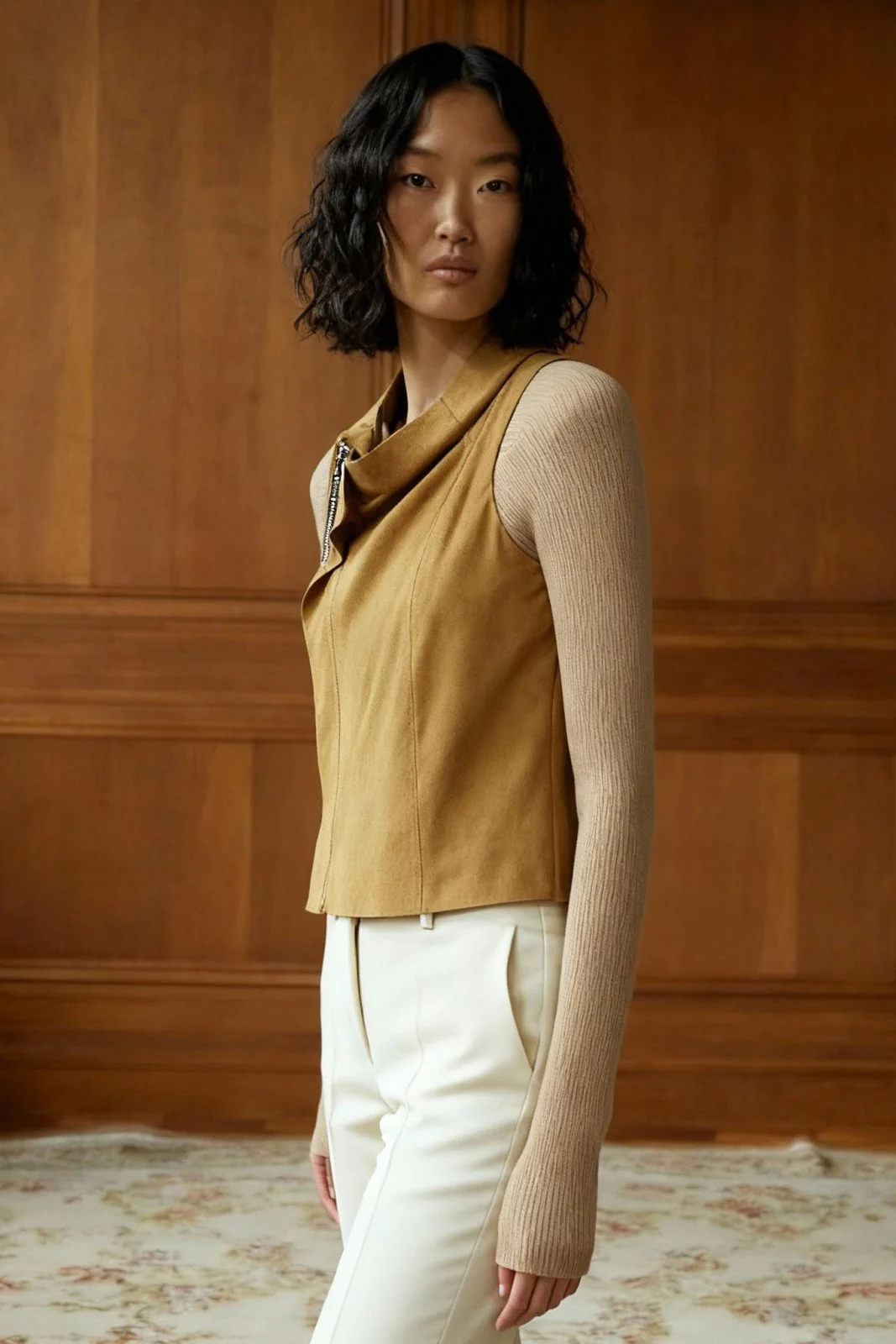 Suede Équilibre Knit-Sleeve Top - Image 3