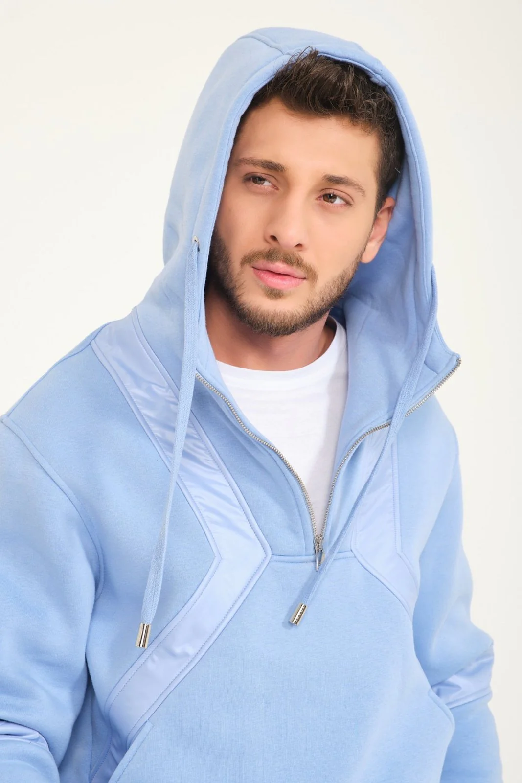 Vaganza Hoodie & Jogger Set - Image 10