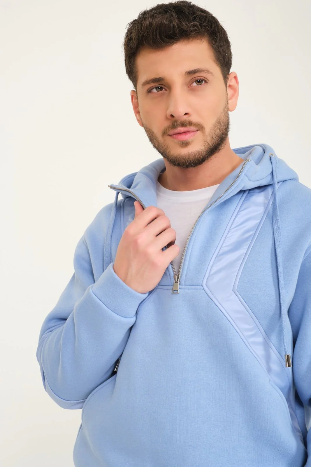 Vaganza Hoodie & Jogger Set - Image 9